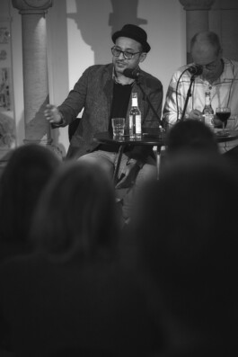 Rebel Yousef - beim Vortrag 