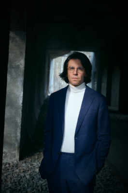 Deniz Utlu - Autor & Schriftsteller - Portraits 