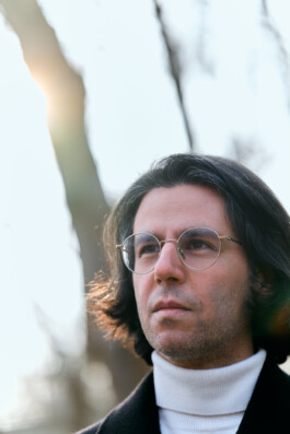 Deniz Utlu - Autor & Schriftsteller - Portraits 